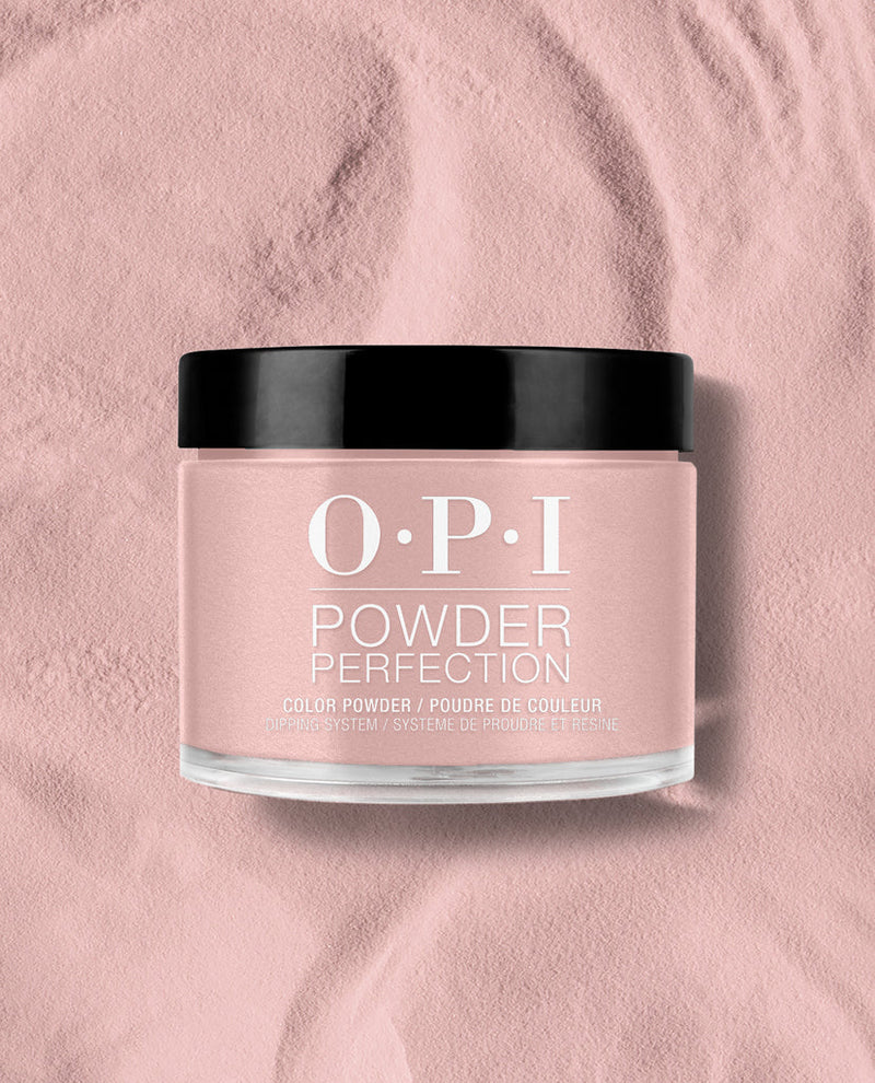 OPI Dip Powder DP E41 Barefoot in Barcelona